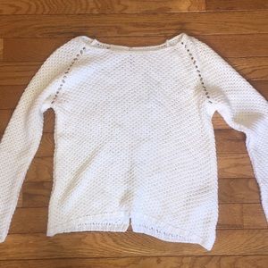 Tiny White knit Zara sweater with shoulder details
